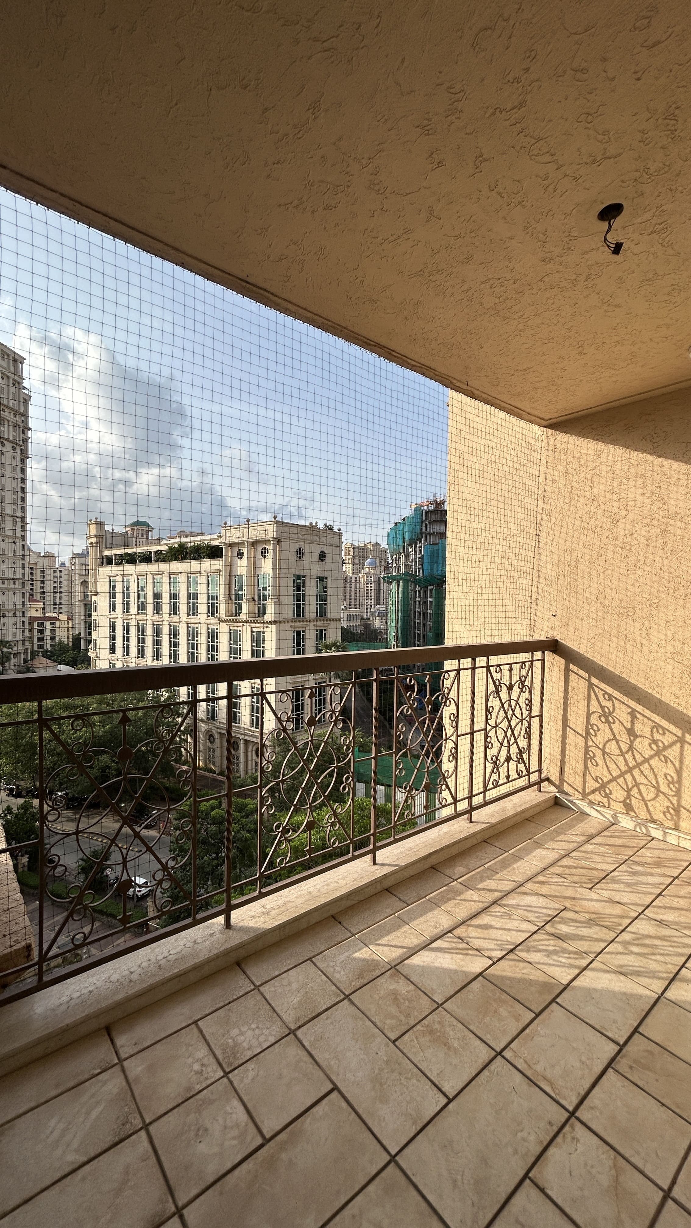 Luxury 4 BHK for Rent in Glen Ridge Powai | 3 Parking
