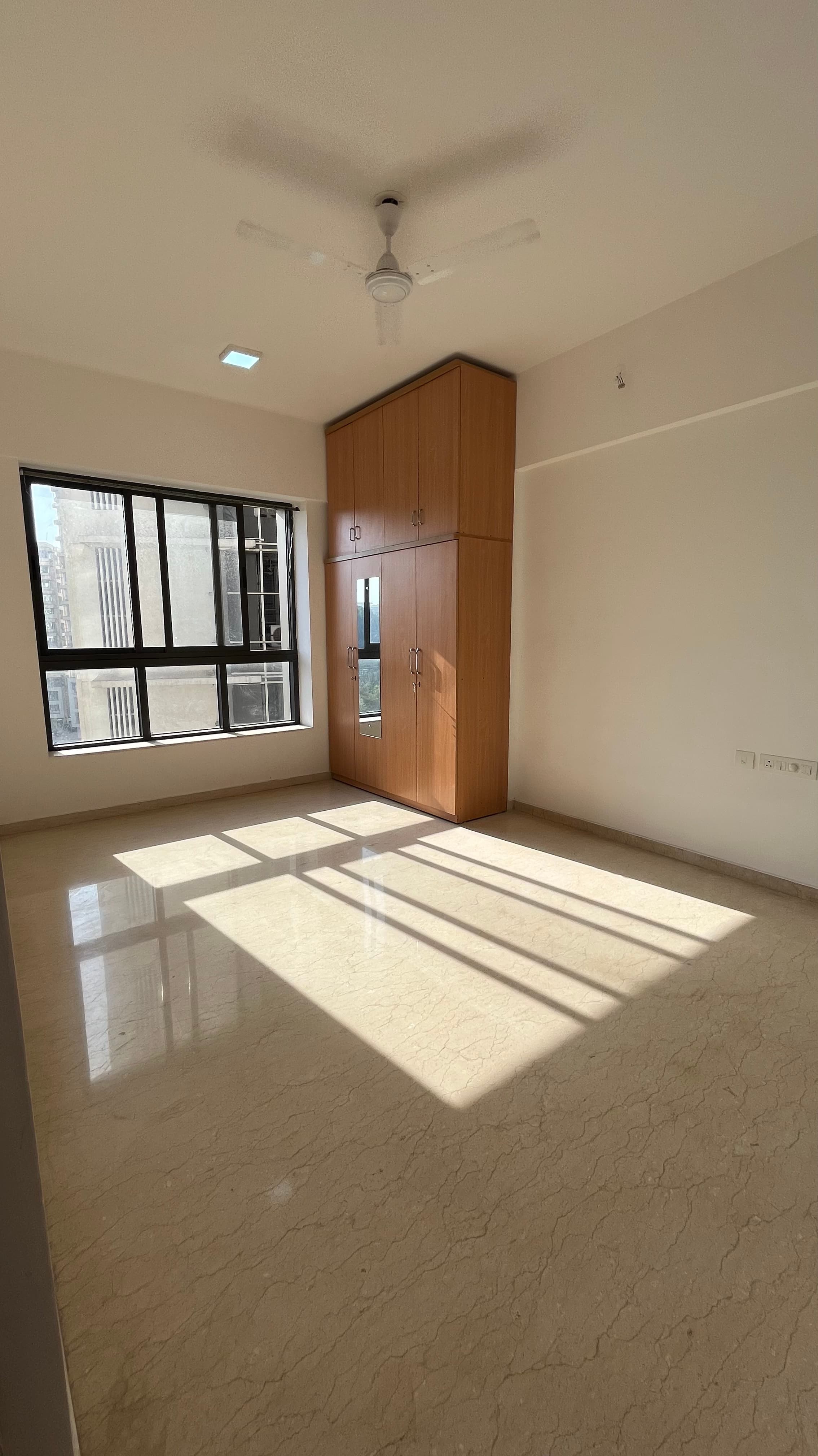 3 BHK for Sale in Shapoorji Pallonji Vicinia, Chandivali | 1050 Sq Ft | ₹3.90 Cr | Powai