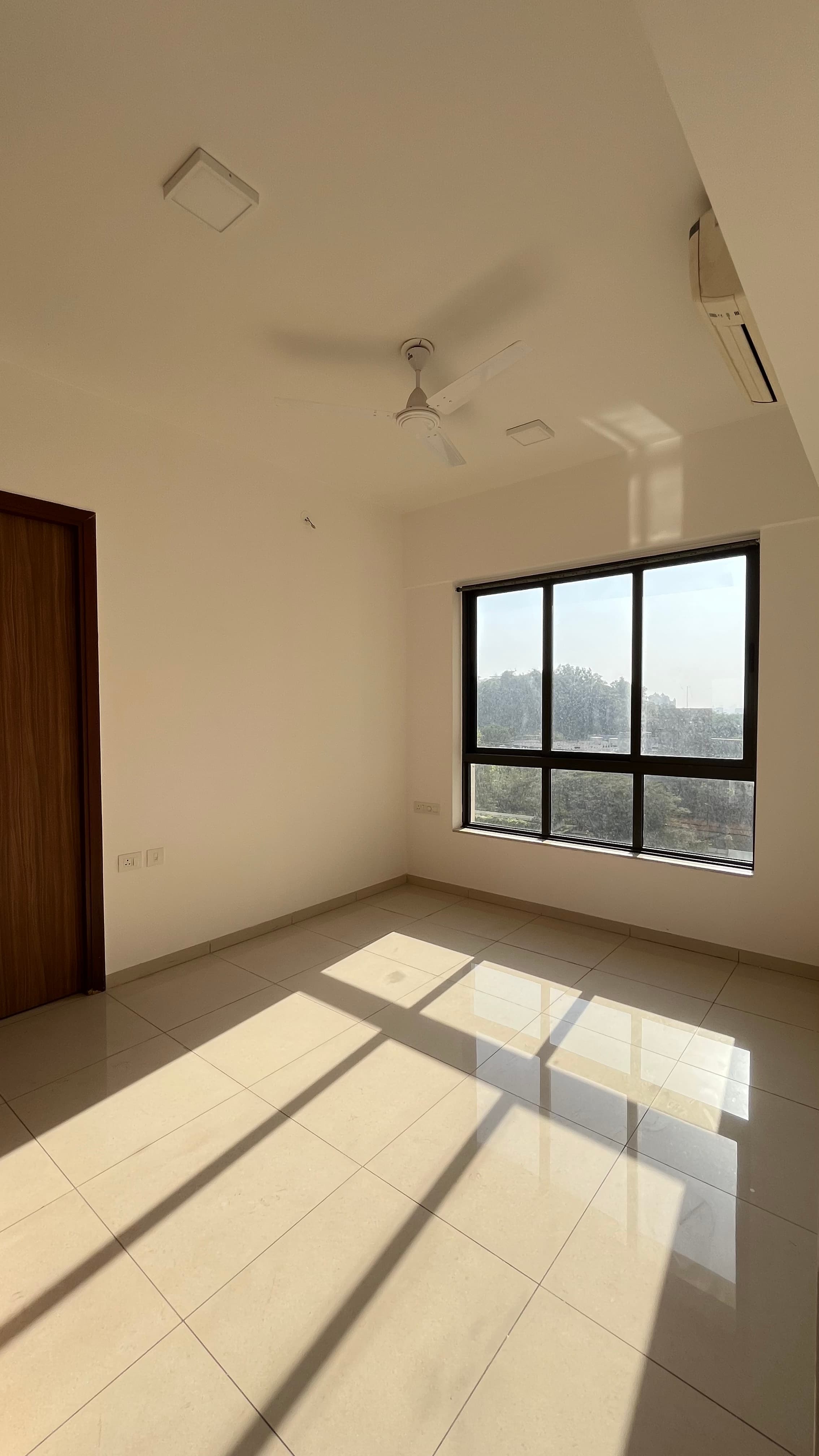 3 BHK for Sale in Shapoorji Pallonji Vicinia, Chandivali | 1050 Sq Ft | ₹3.90 Cr | Powai