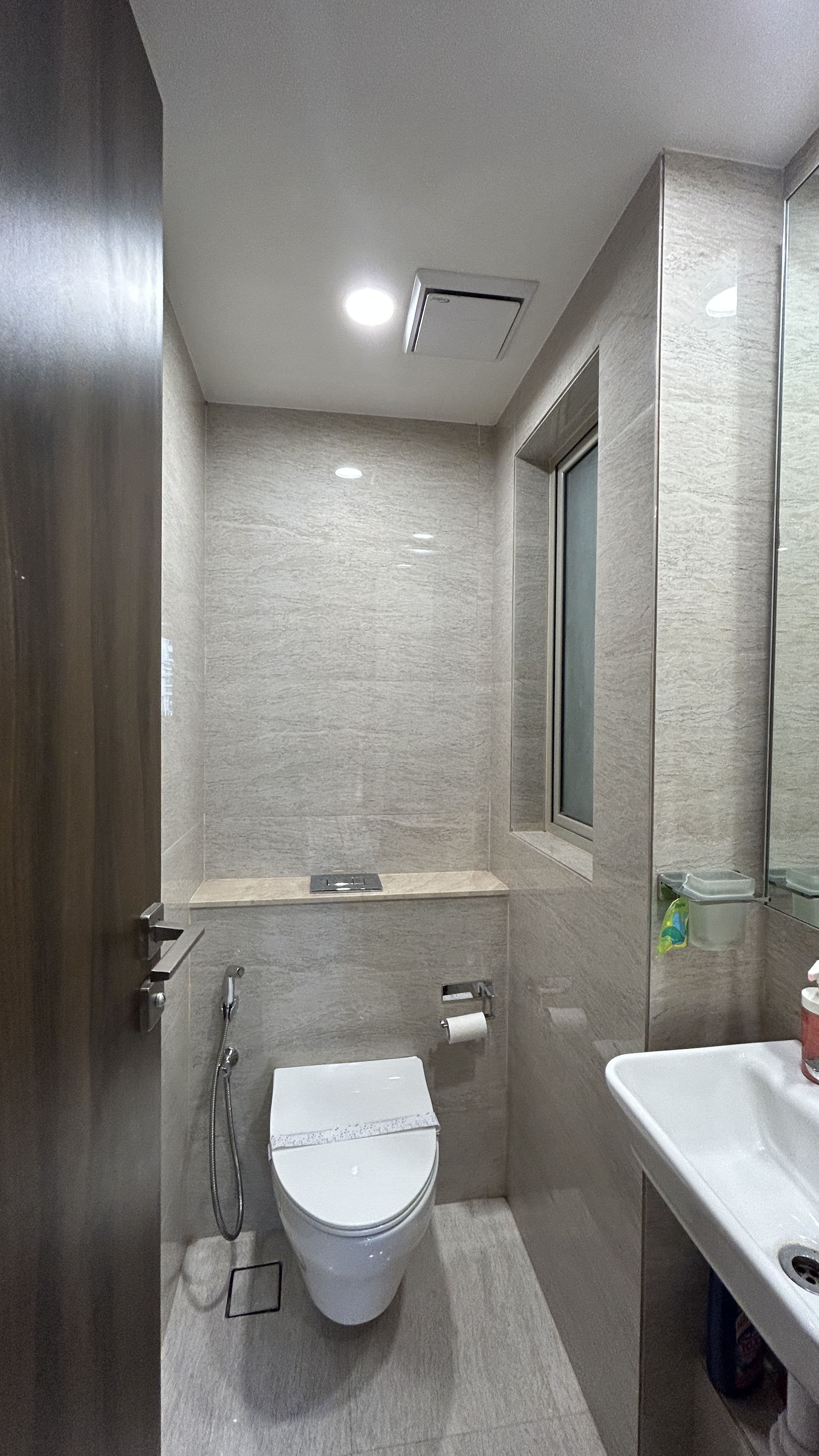 1 BHK Flat for Rent in Regent Hill Powai | ₹70K | Powai 