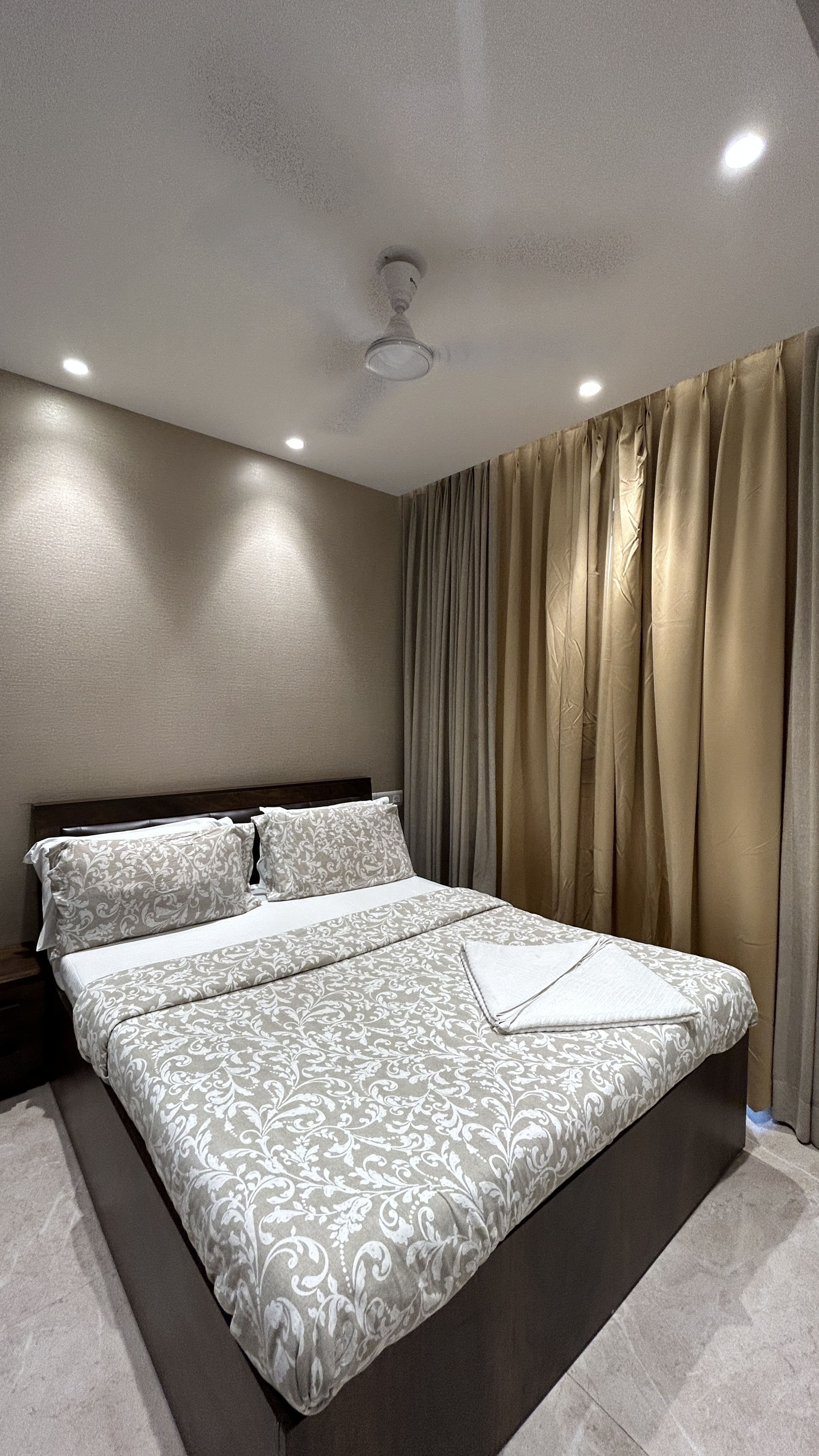 1 BHK Flat for Rent in Regent Hill Powai | ₹70K | Powai 