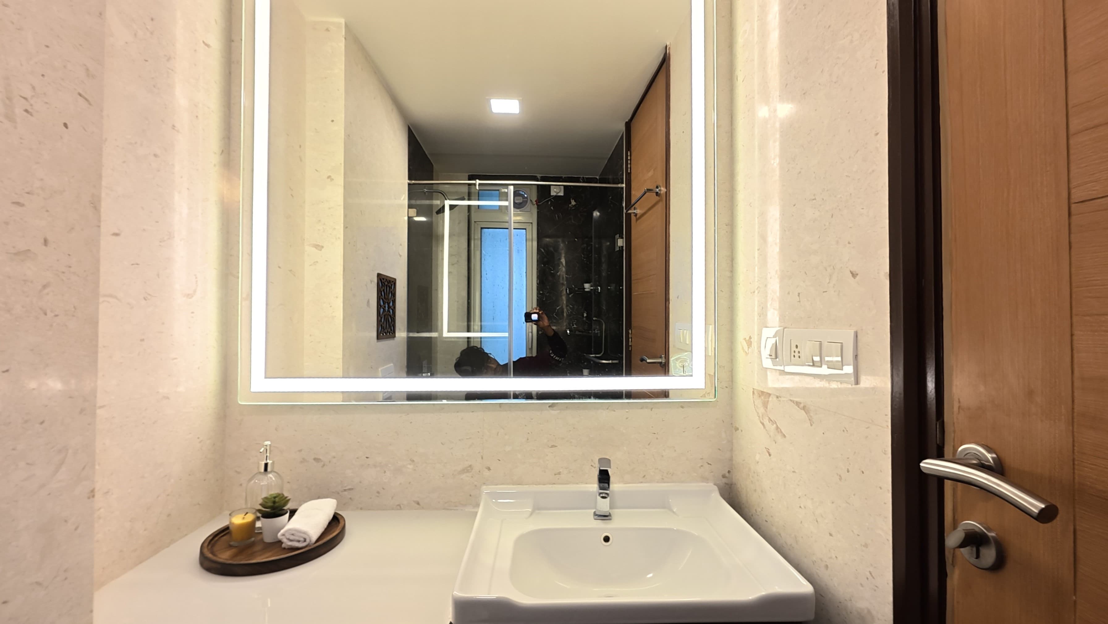 Ekta Tripolis Goregaon | 2.5 BHK Flat ₹3.28 Cr