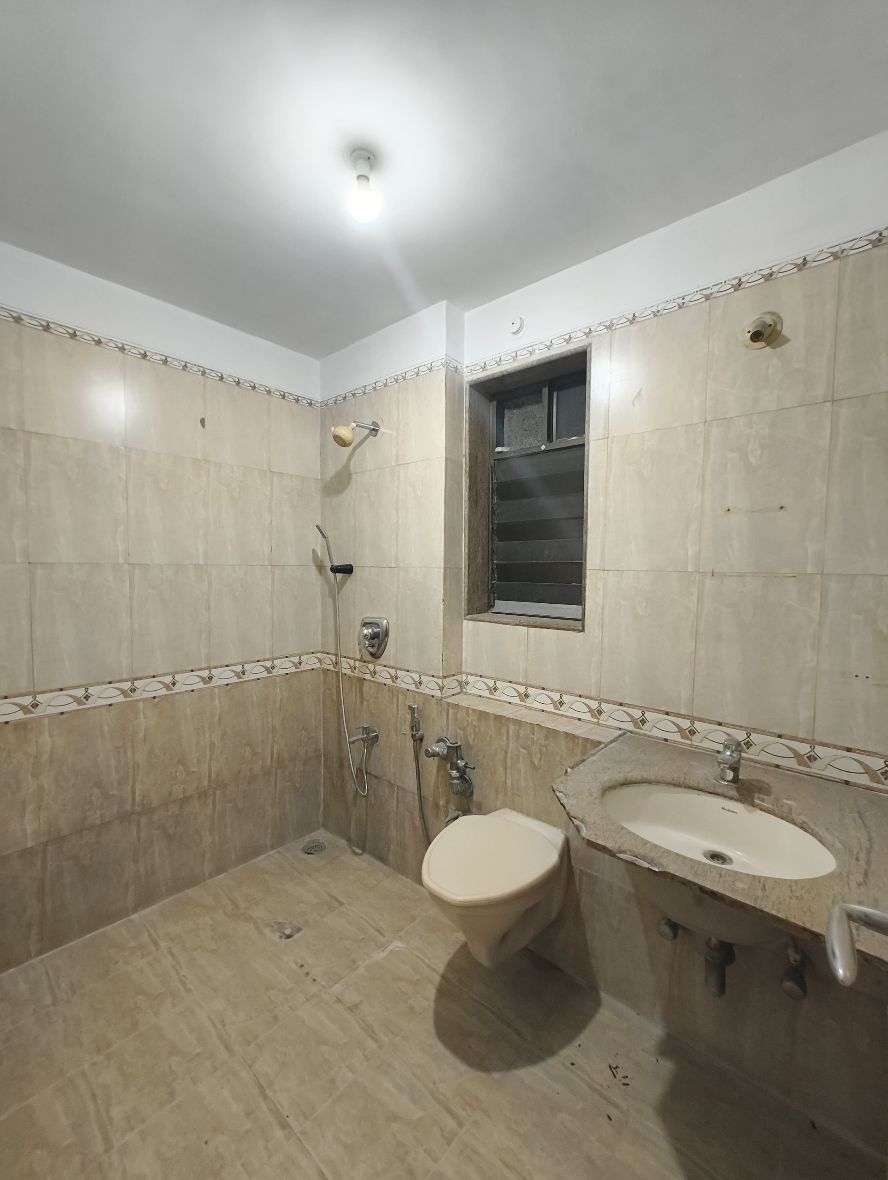 3 BHK Apartment for Rent at Kukreja Golfscape, Chembur – 1300 Sq. Ft. | ₹1.30 Lakh