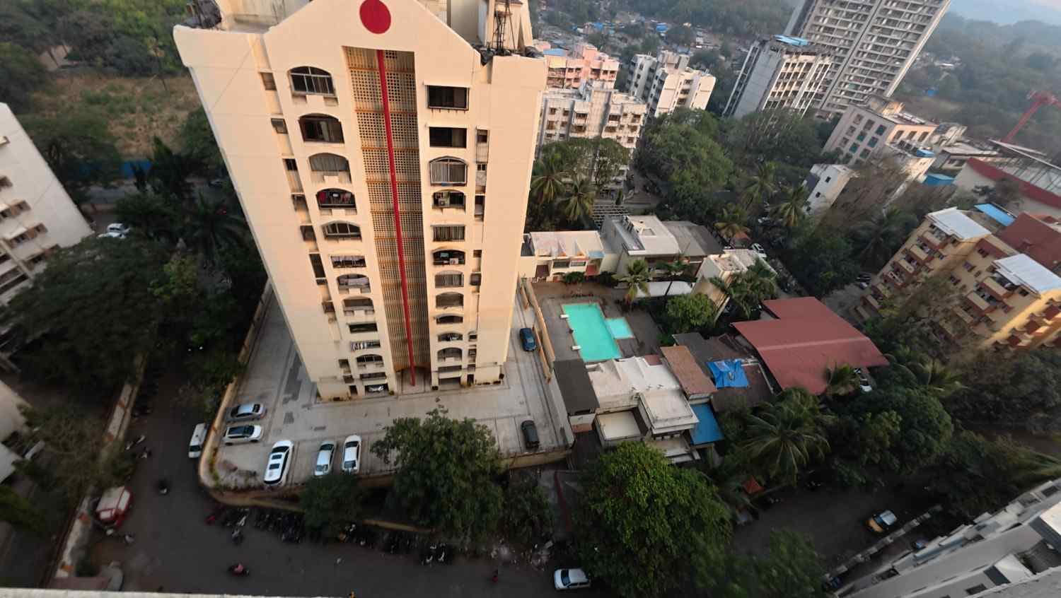DB Woods Goregaon | 2 BHK Hill View Flat ₹3.43 Cr