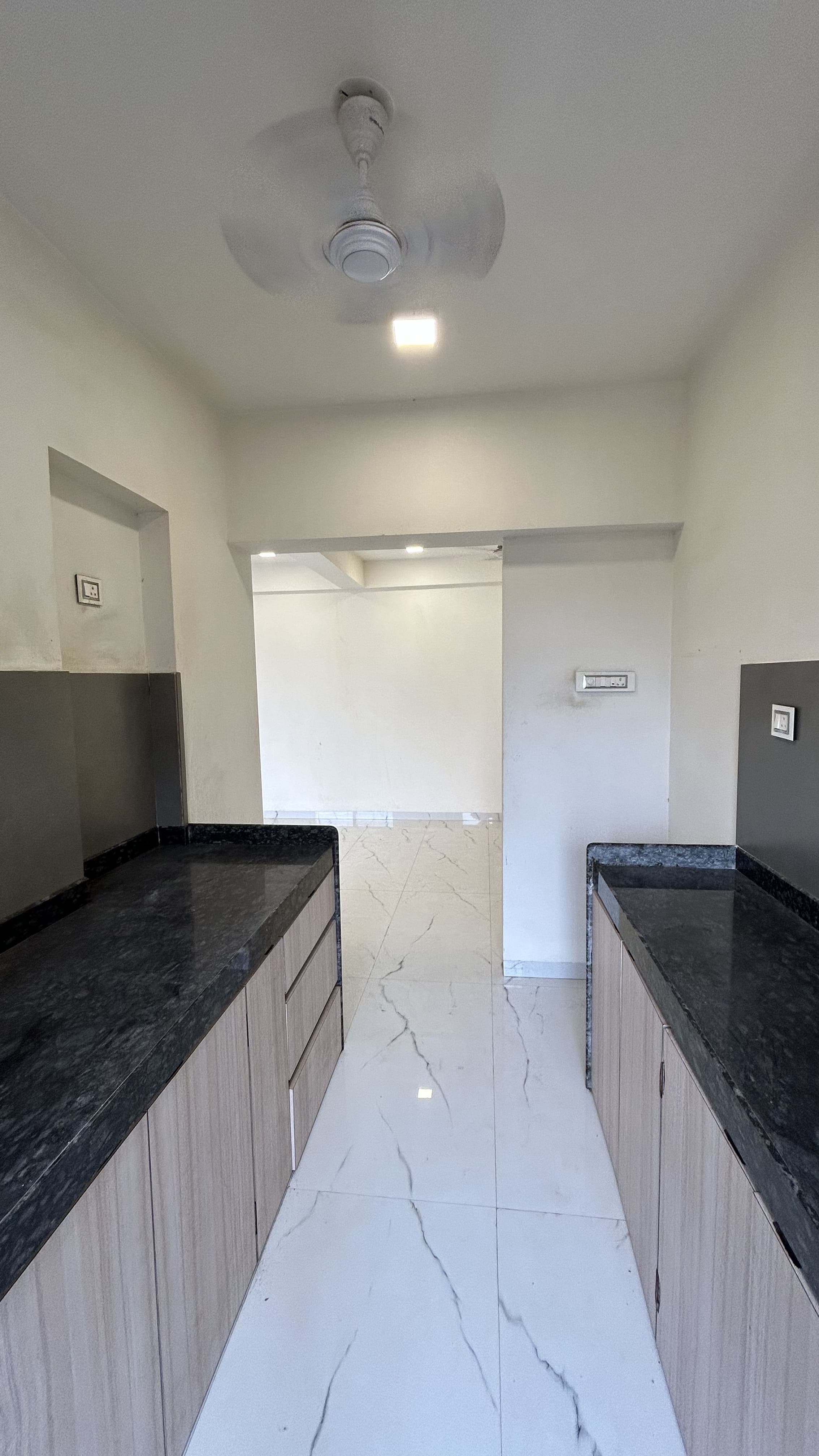 2 BHK Flat for Sale in Vraj One, Andheri West – 650 Sq. Ft. | ₹2.15 Cr
