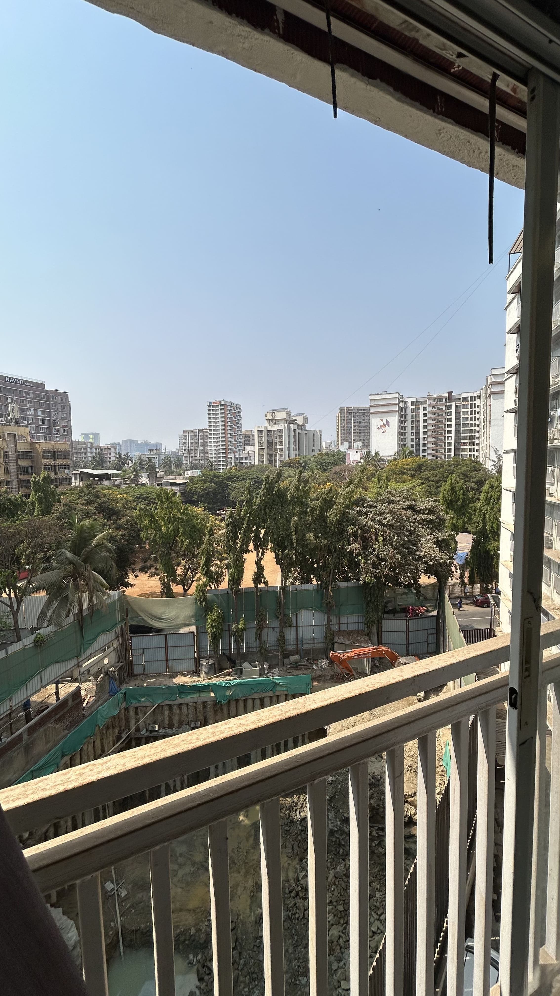 2 BHK Flat for Sale in Vraj One, Andheri West – 650 Sq. Ft. | ₹2.15 Cr