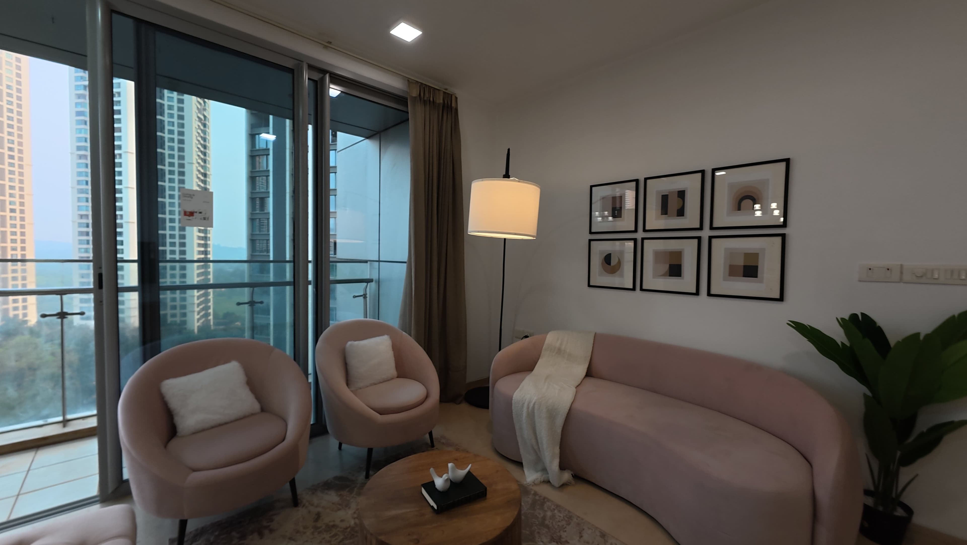 Oberoi Exquisite | 3 BHK Luxury Apartment ₹7.29 Cr