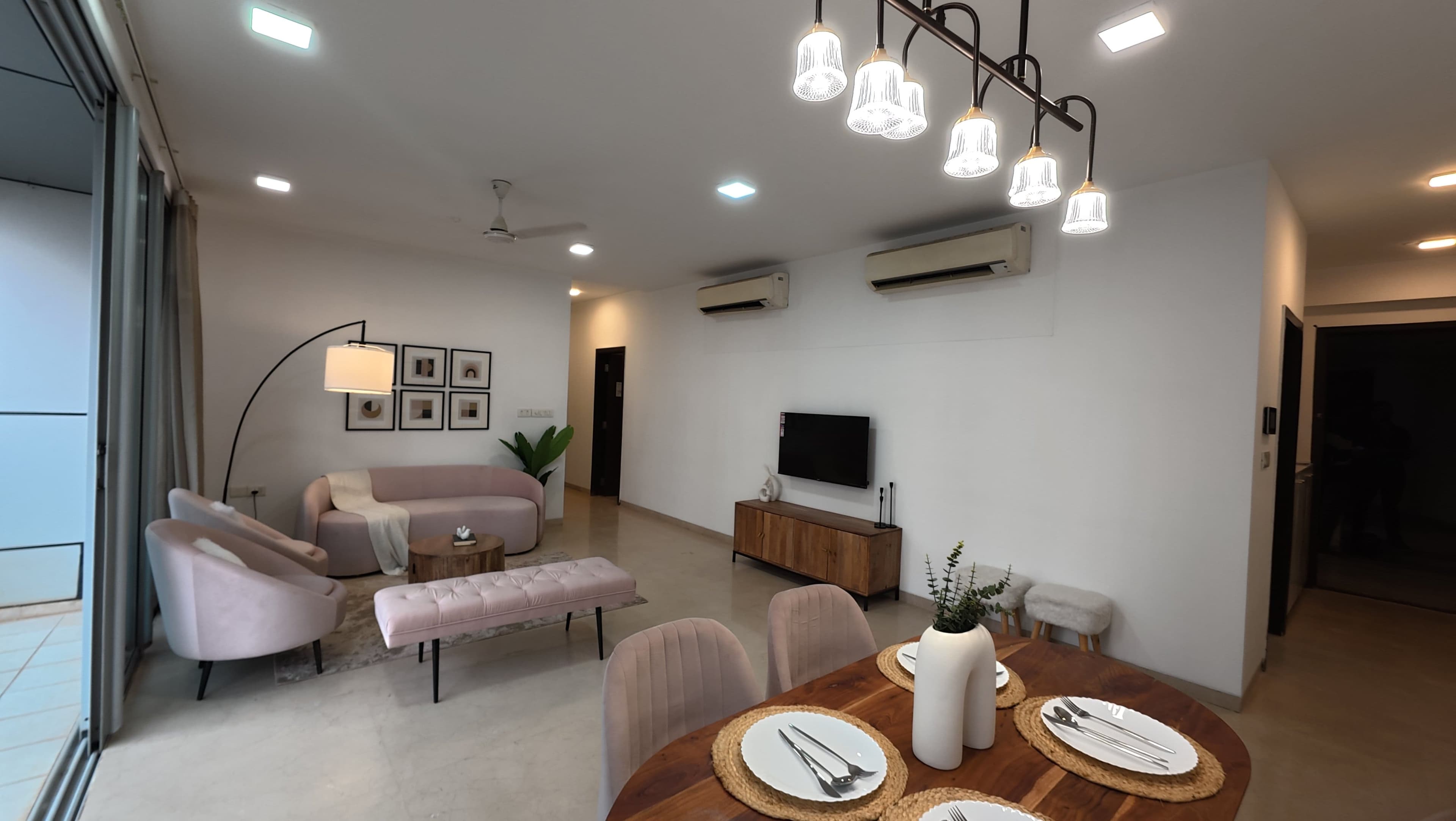 Oberoi Exquisite | 3 BHK Luxury Apartment ₹7.29 Cr
