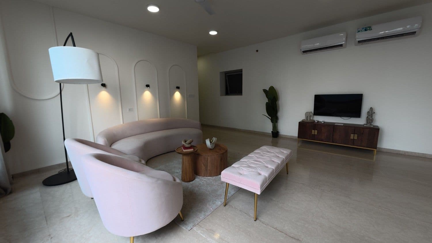 Oberoi Esquire | Luxury 3 BHK Goregaon East ₹8.05 Cr