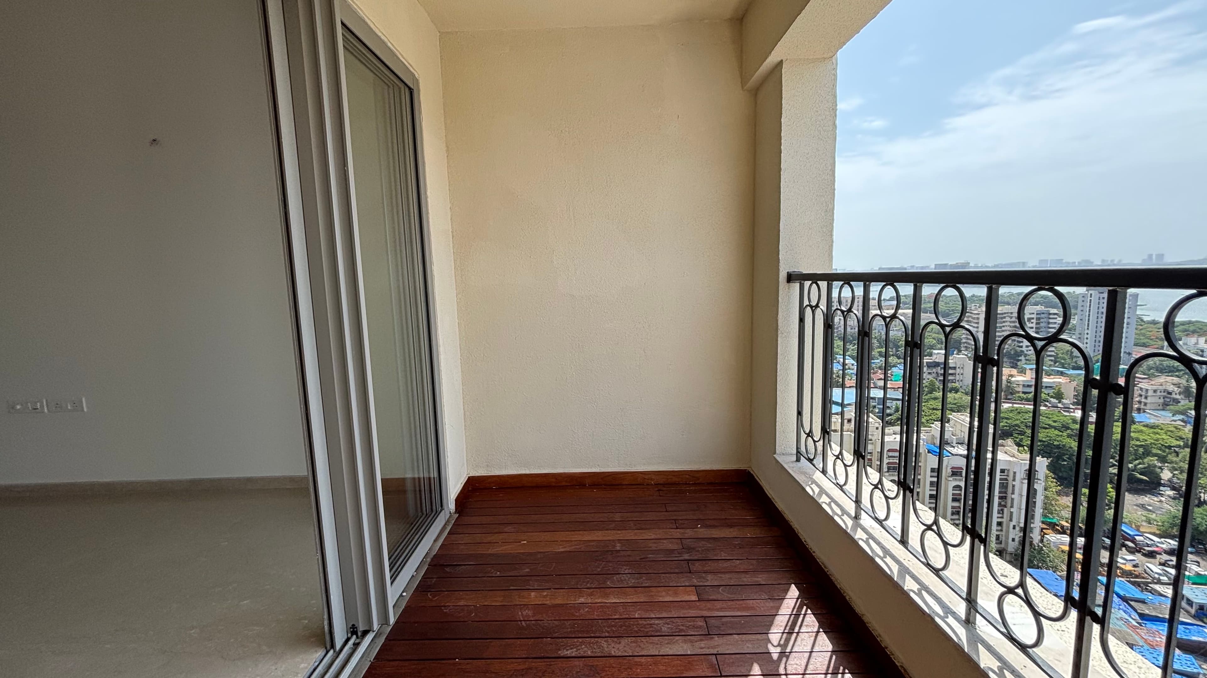 Lodha Bellagio Powai | 4.5 BHK Rent Lake View