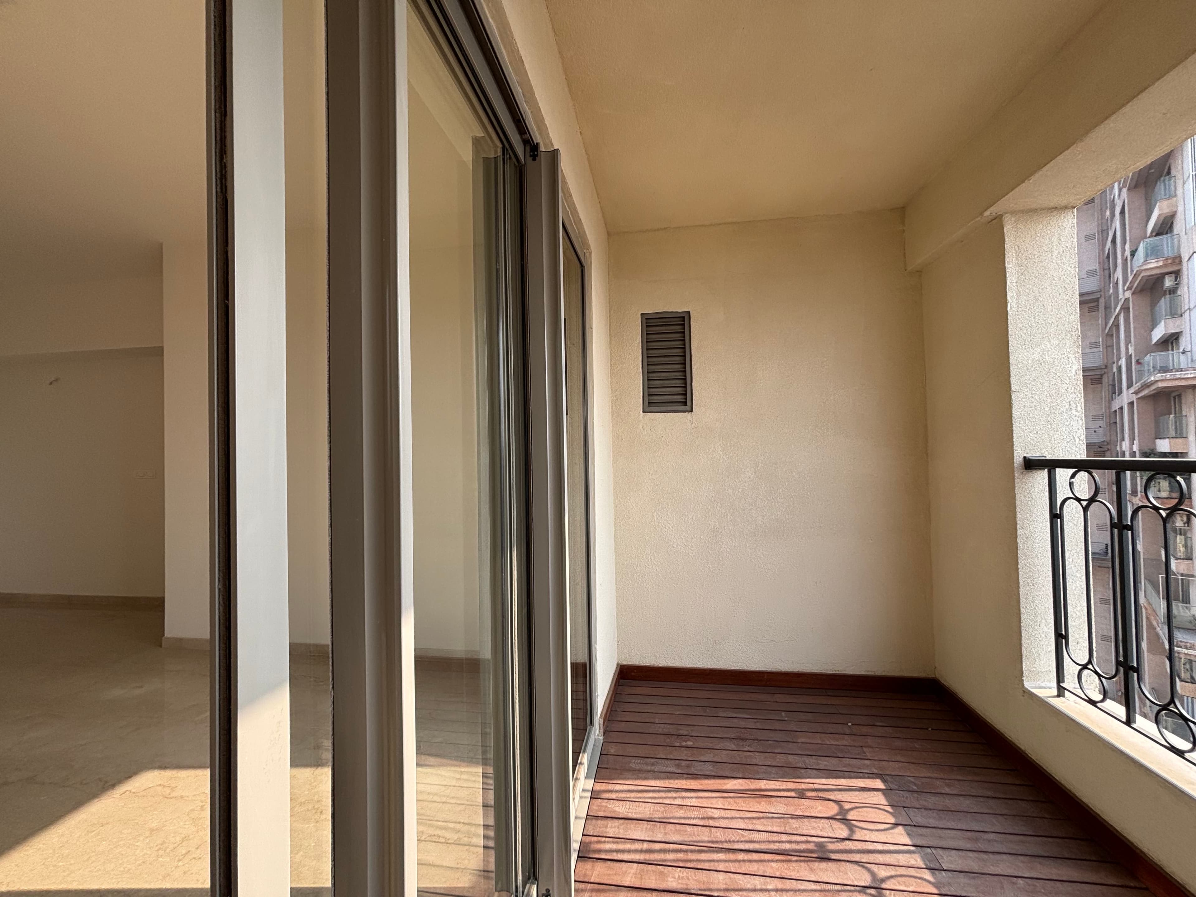 3.5 BHK Lake Facing Apartment for Sale in Lodha Bellagio Powai | Higher Floor