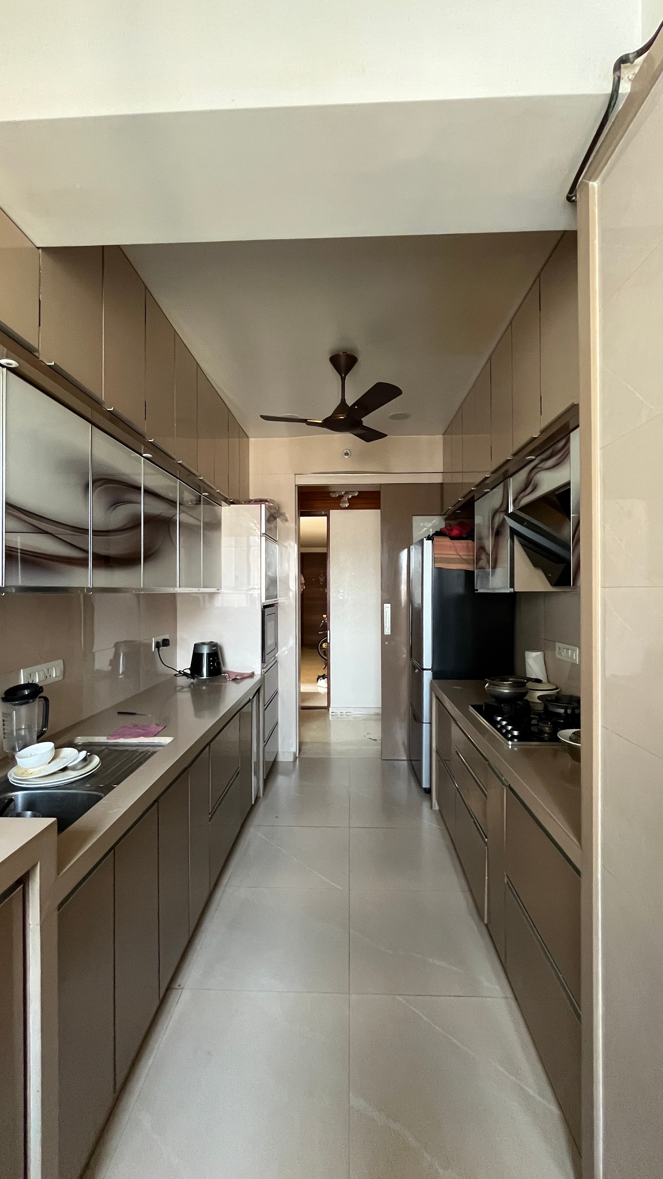 3 BHK Mountain-Facing Flat for Sale in Shapoorji Pallonji Vicinia , Chandivali | 1050 Sq.ft | ₹3.45 Cr 