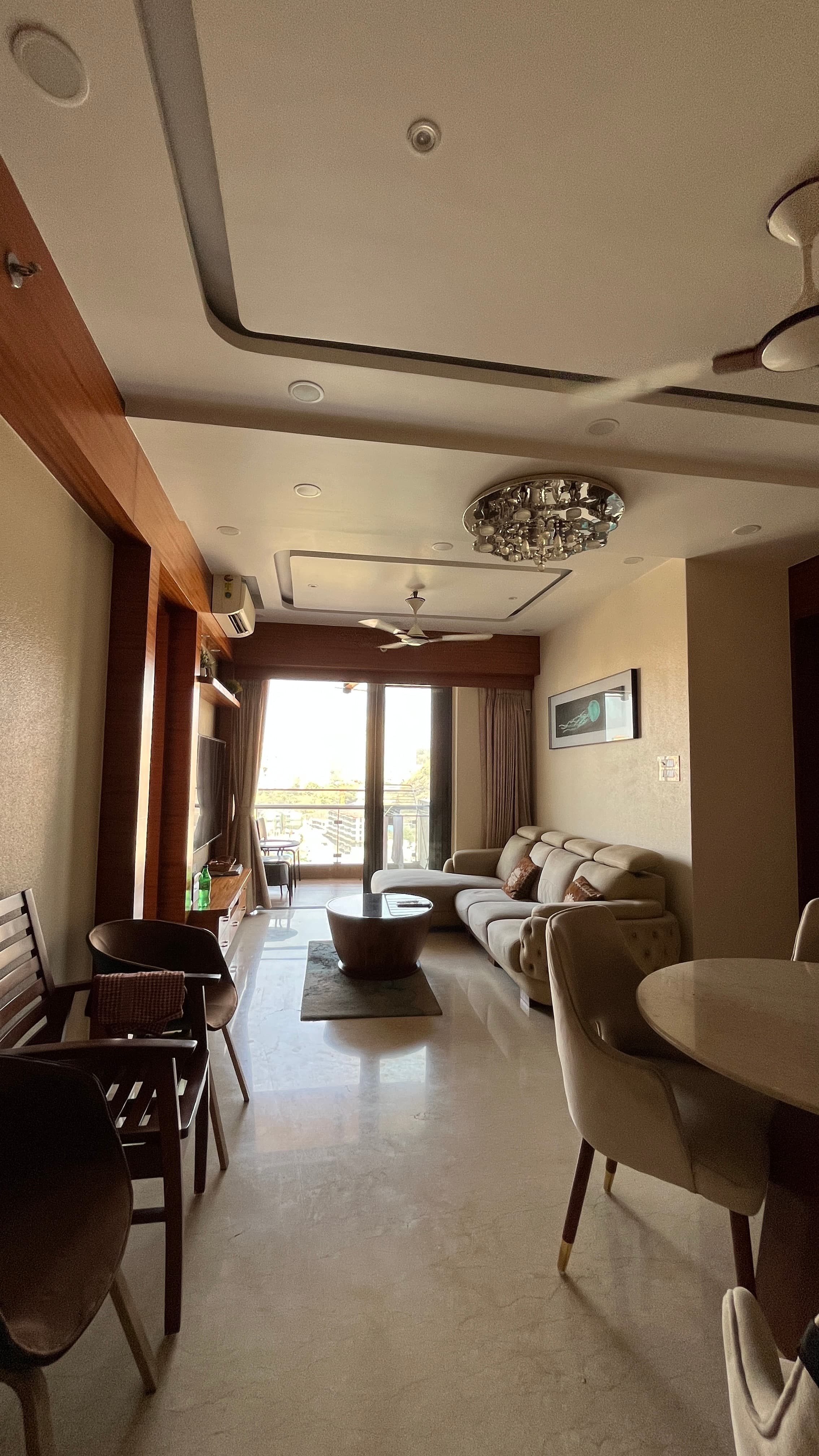3 BHK Mountain-Facing Flat for Sale in Shapoorji Pallonji Vicinia , Chandivali | 1050 Sq.ft | ₹3.45 Cr 