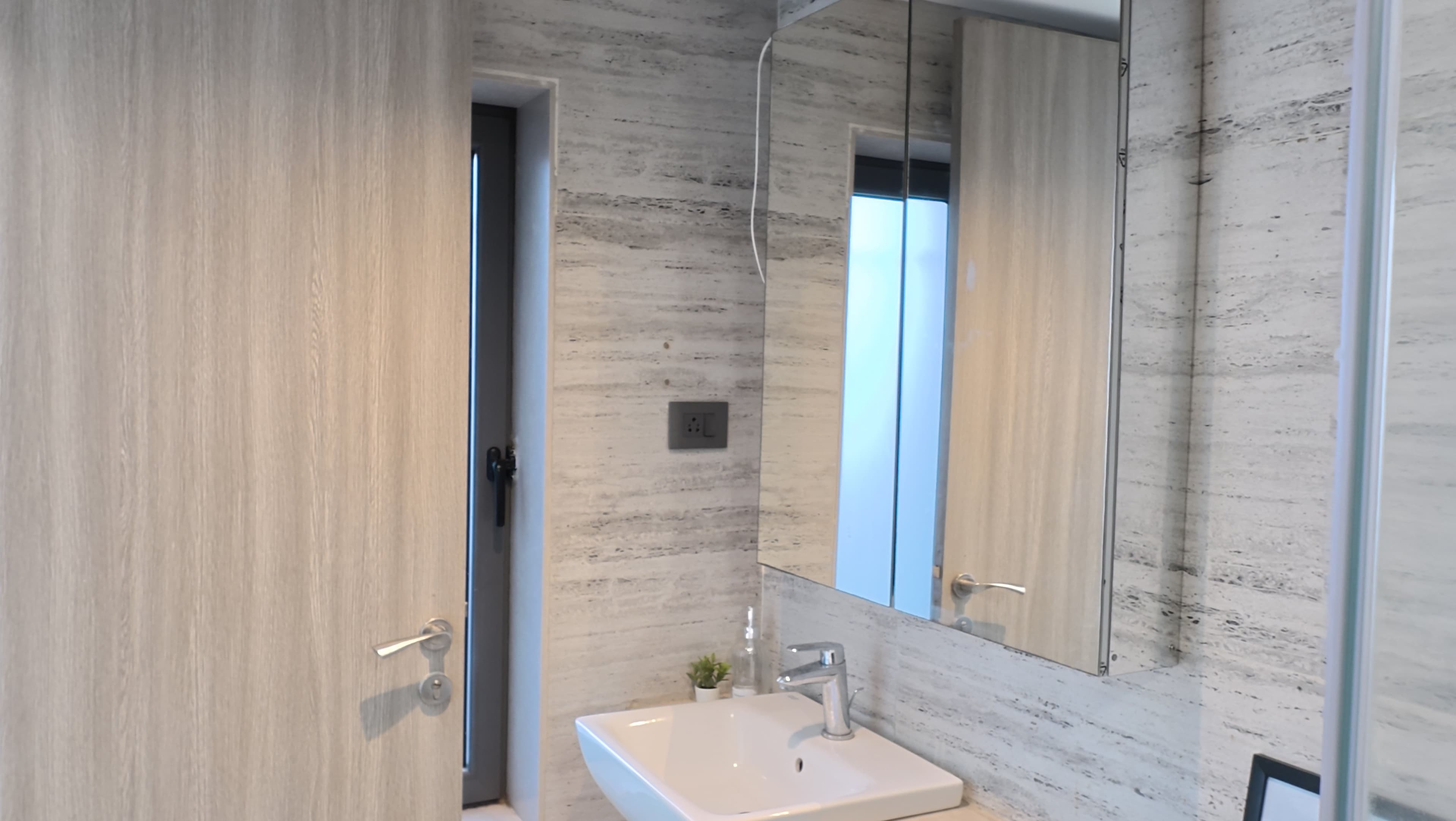 3 BHK Luxury Flat for Sale at Rustomjee Paramount Khar West | Sea View | 1291 Sq Ft