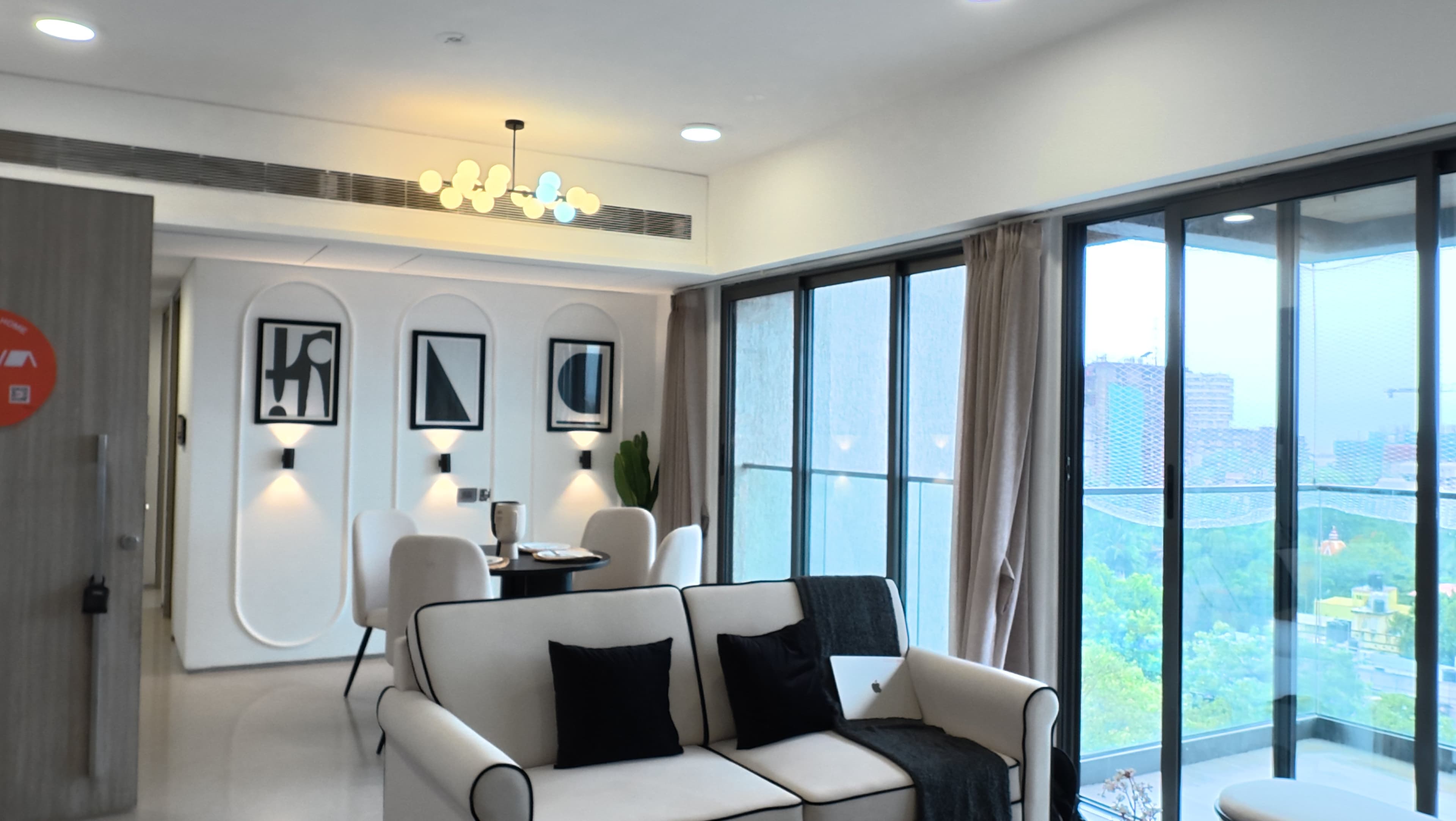 3 BHK Luxury Flat for Sale at Rustomjee Paramount Khar West | Sea View | 1291 Sq Ft
