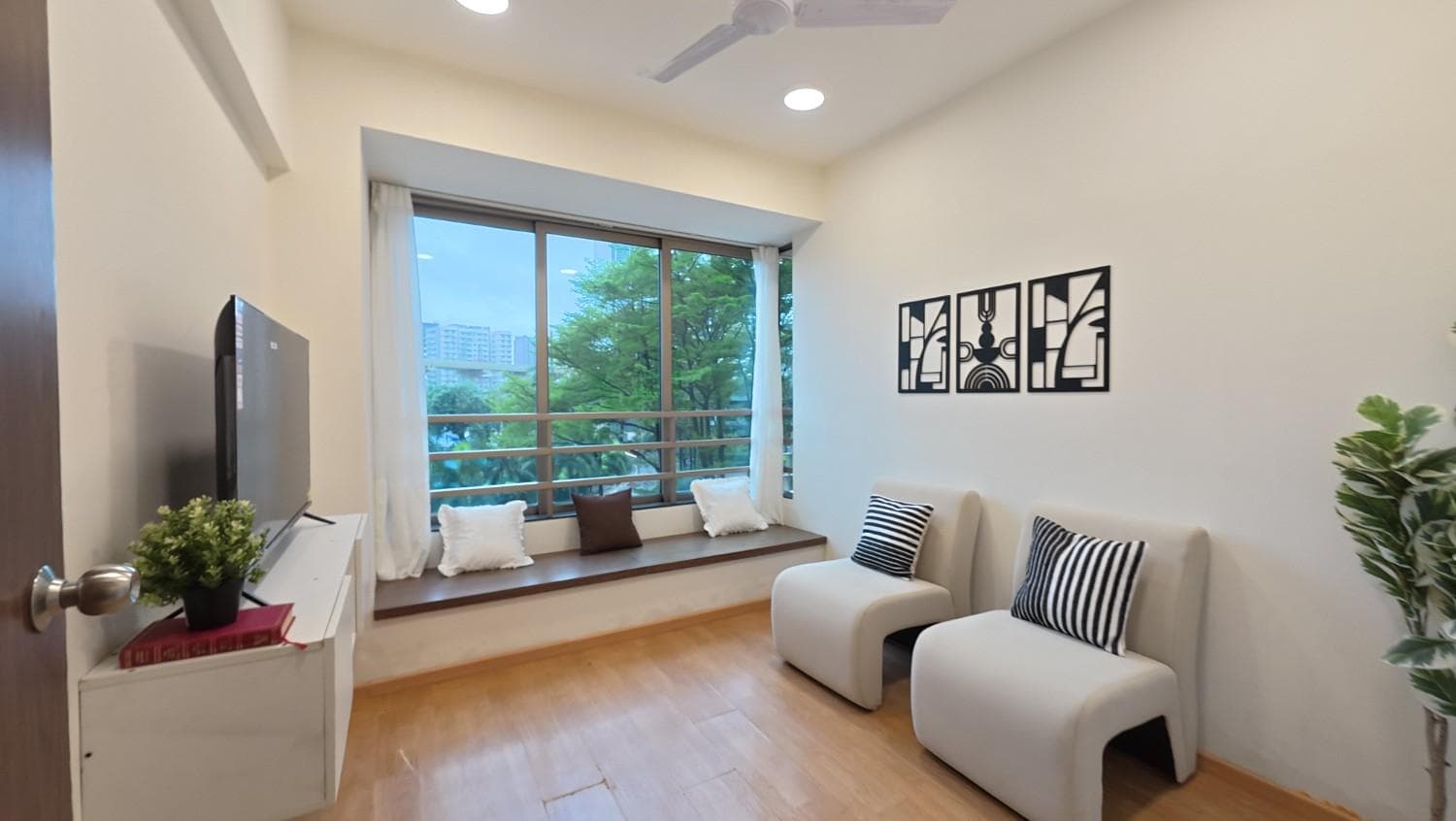 Oberoi Splendor | 2.5 BHK Jogeshwari East ₹5.05 Cr