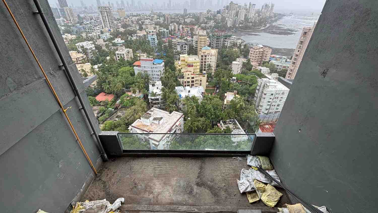 K L Astoria | 4 BHK Duplex Penthouse Bandra West