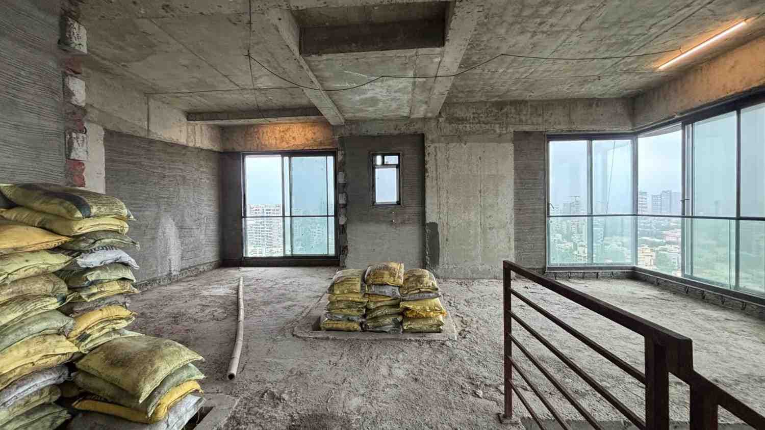 K L Astoria | 4 BHK Duplex Penthouse Bandra West