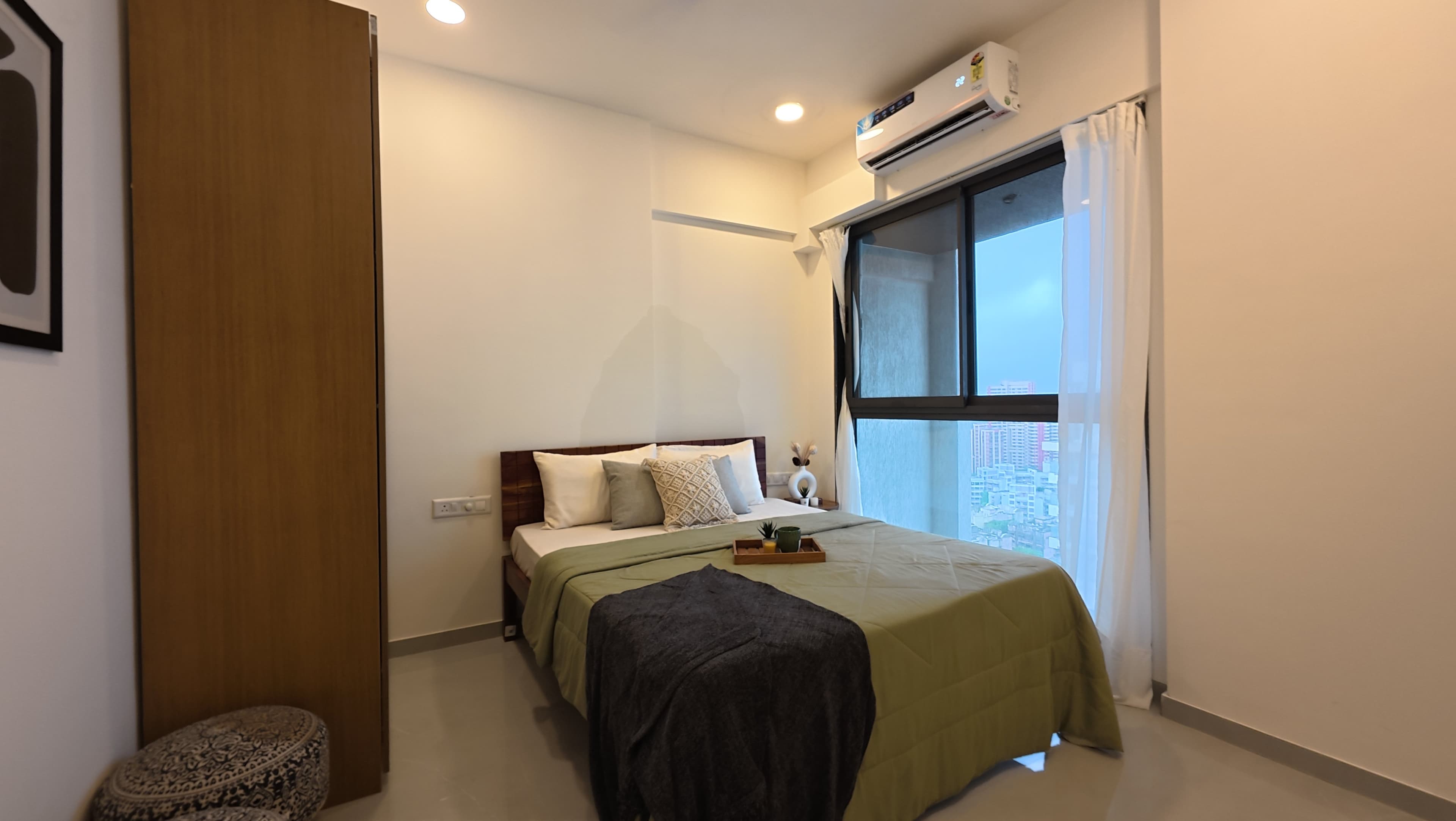 DLH Leo Oshiwara | 2 BHK Andheri West Apartment