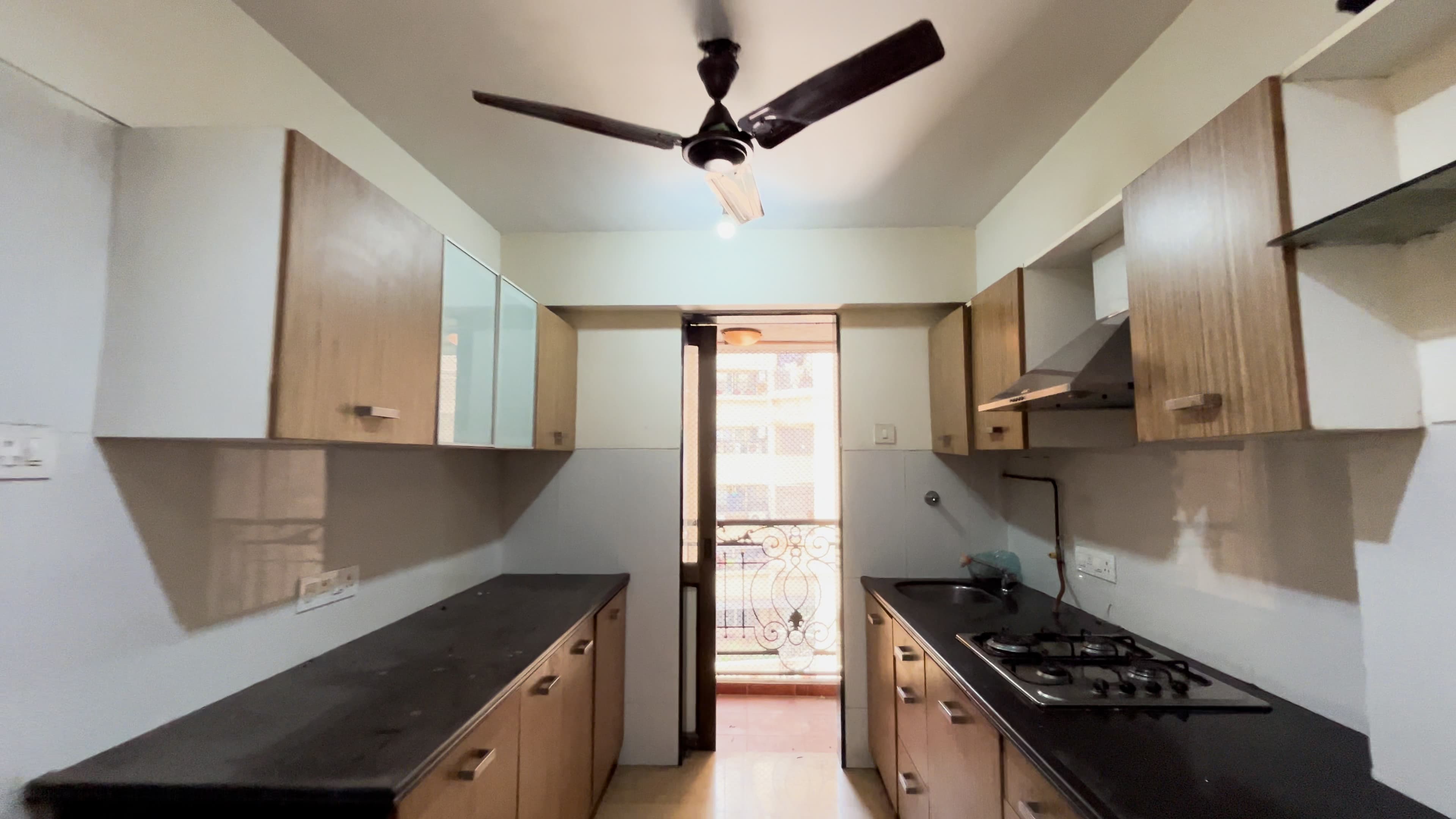 3 BHK for Sale in Lake Primrose Powai | 880 Sq Ft | ₹2.80 Cr