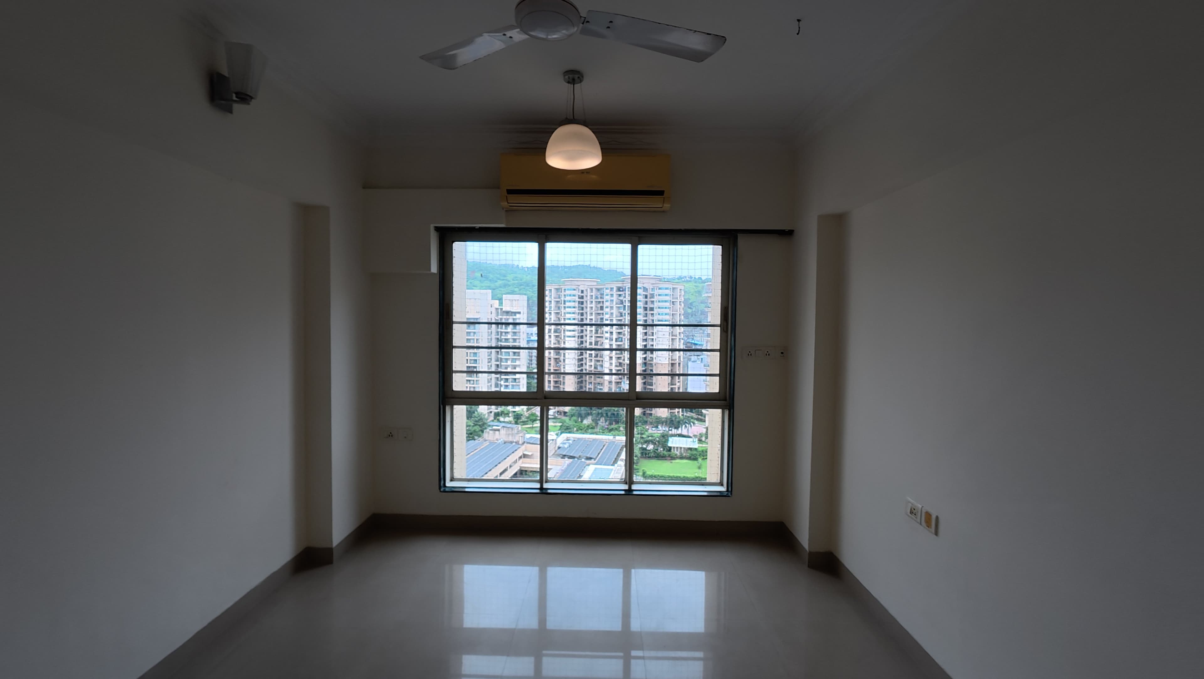 Yucca Nahar Amrit Shakti | 4 BHK Chandivali