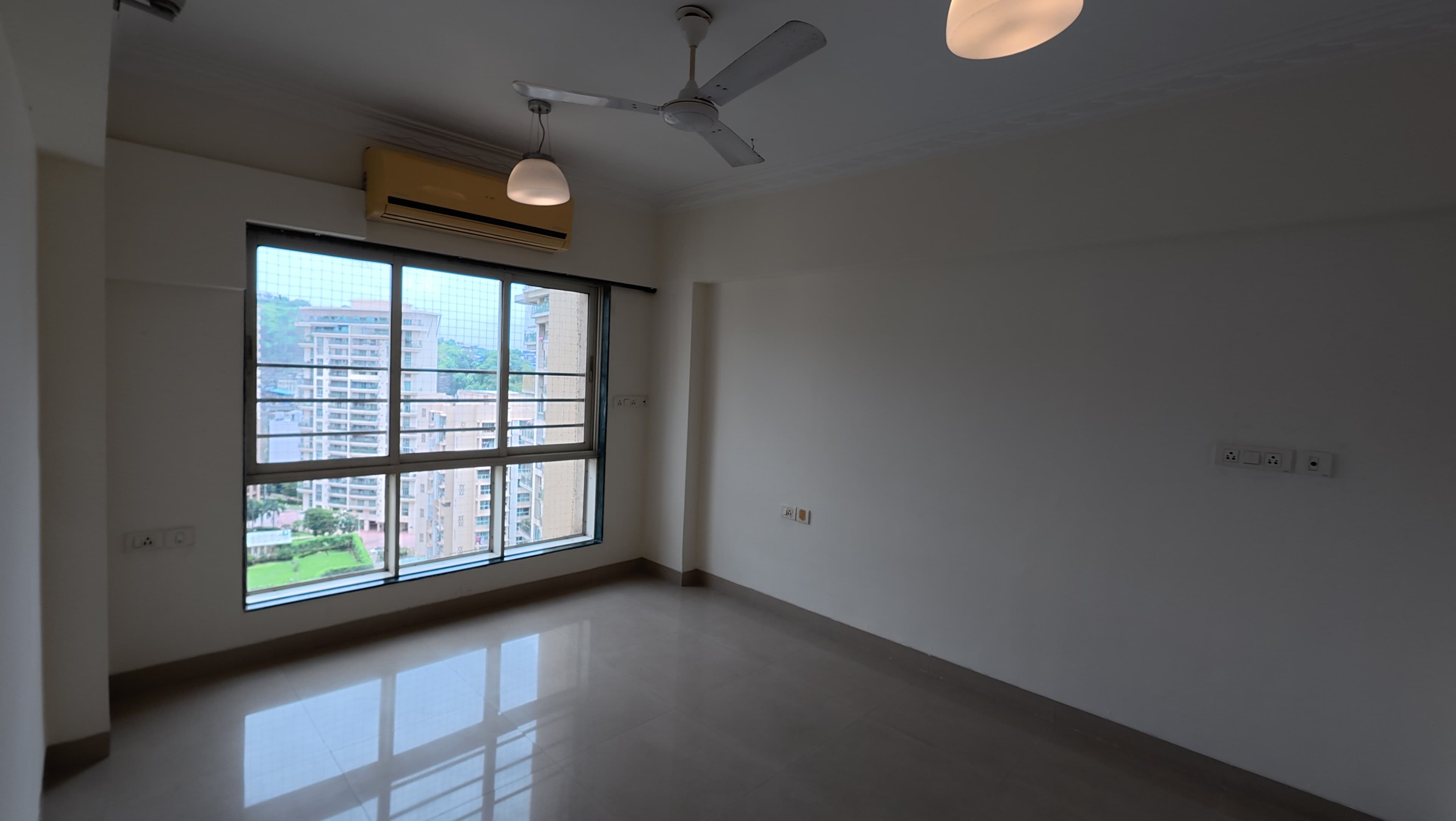 Yucca Nahar Amrit Shakti | 4 BHK Chandivali