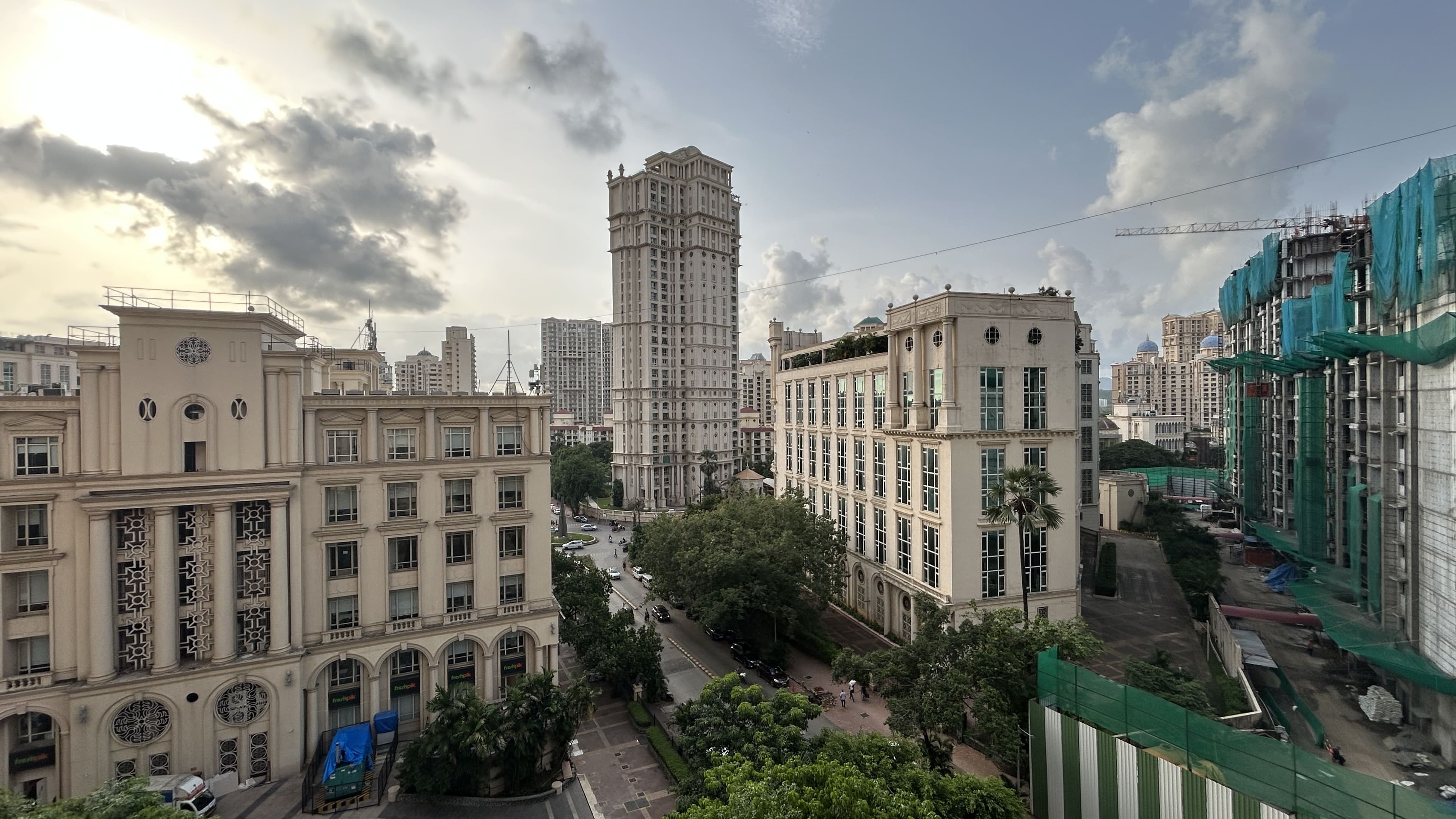 Luxury 4 BHK for Rent in Glen Ridge Powai | 3 Parking