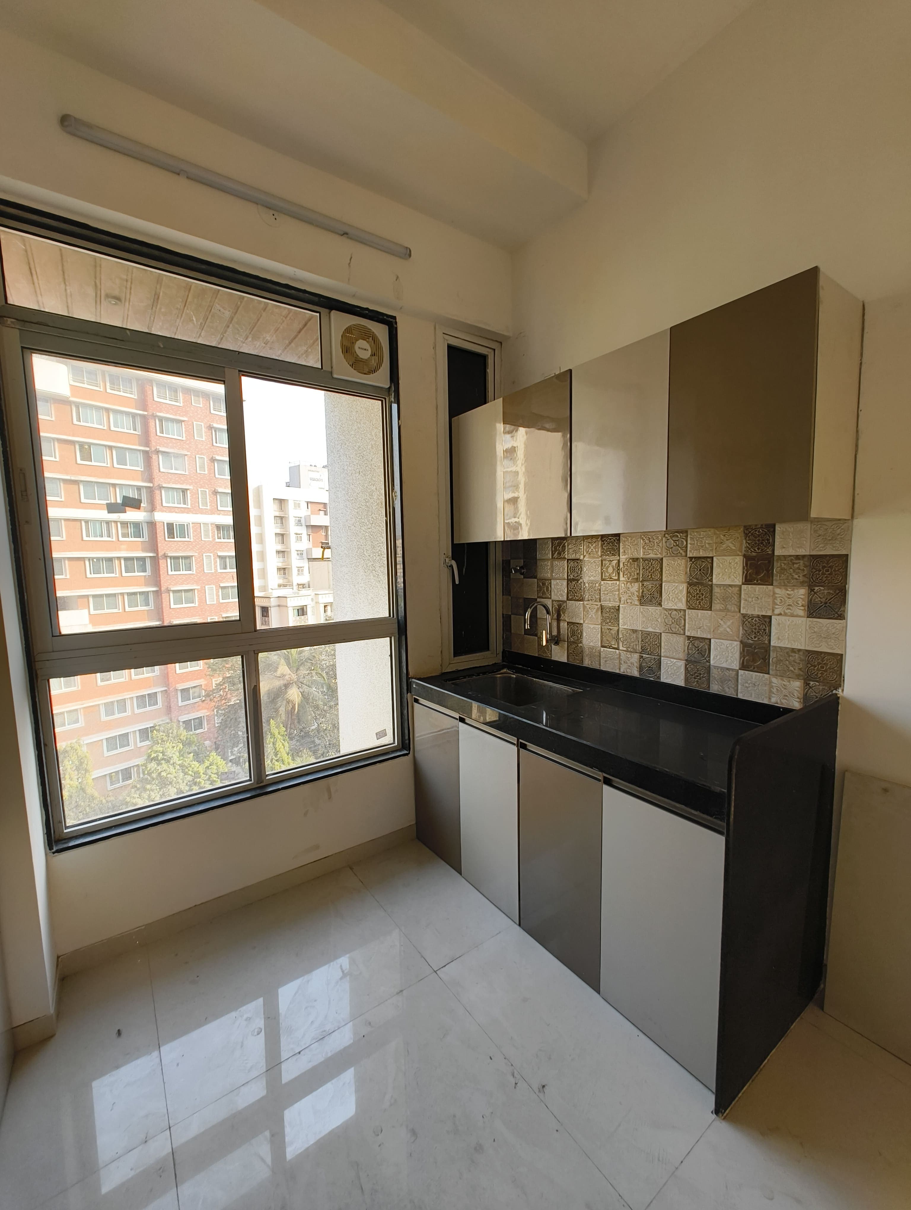 2 BHK Semi-Furnished Flat for Rent in Heritage Solitaire Chembur East | Near BKC | ₹75,000