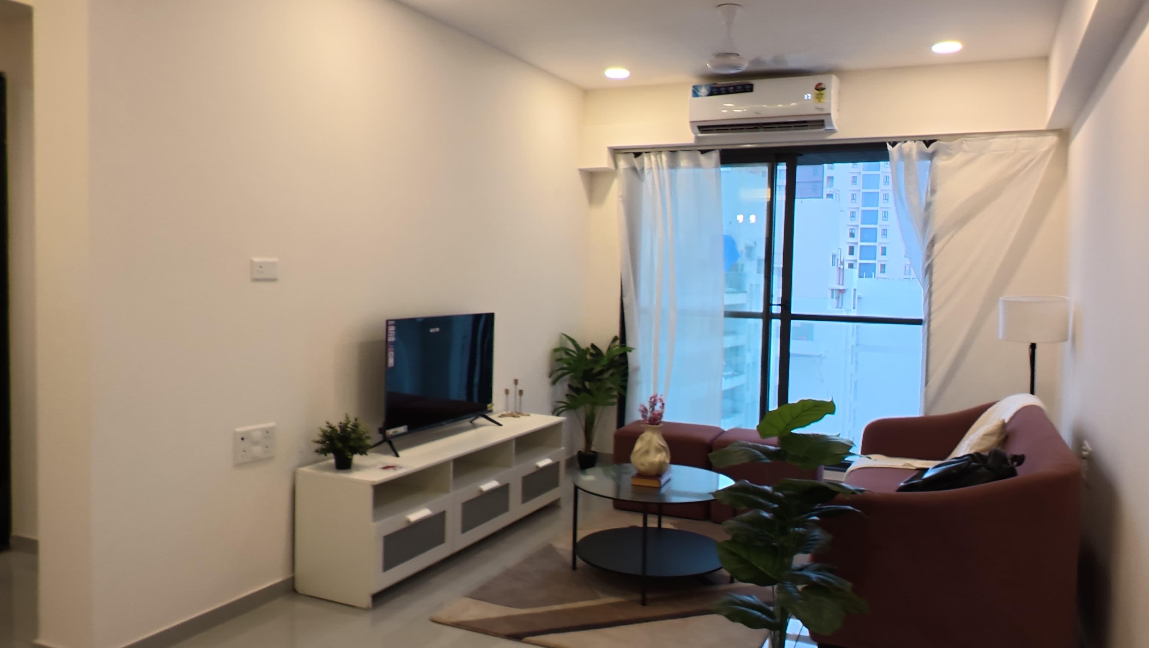 DLH Leo Oshiwara | 2 BHK Andheri West Apartment